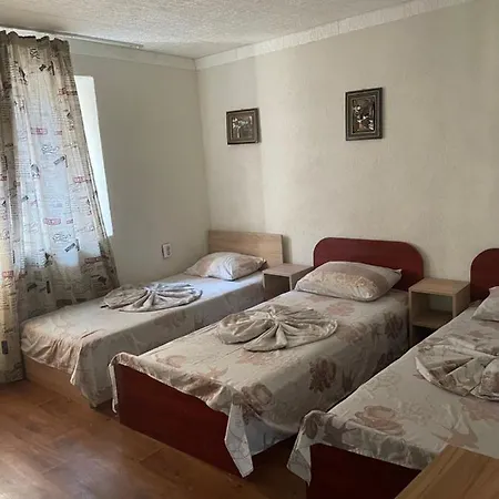 Σπίτι διακοπών Стаи За Гости Дворъ Βάρνα